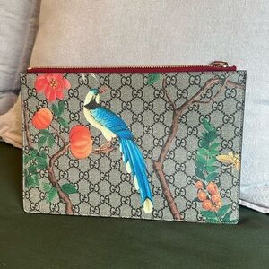 Gucci Tian GG Supreme Bird Floral Zip Pouch Clutch